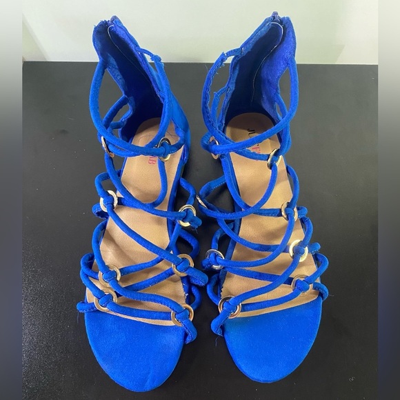 JustFab blue & gold gladiator flats - size 8.5 - Picture 1 of 4